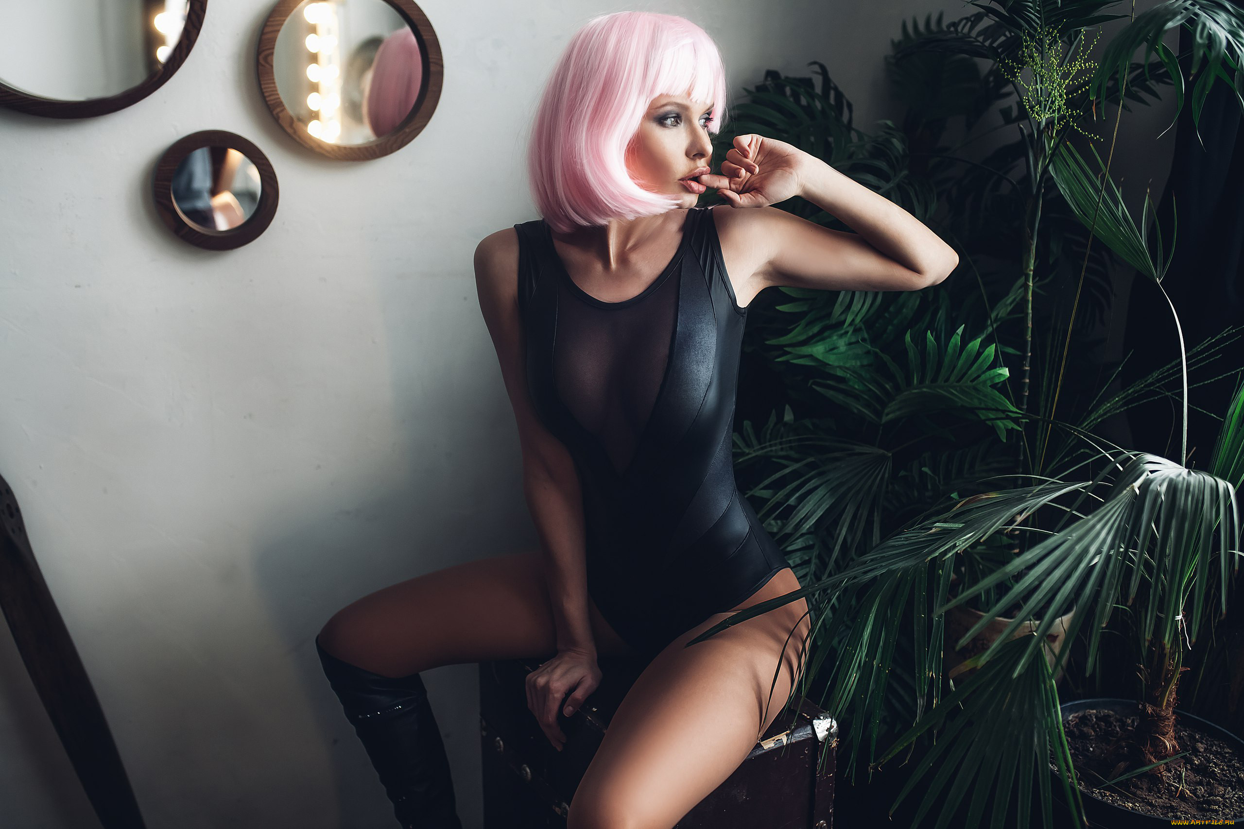 Девушка в розовом парике фотосессия